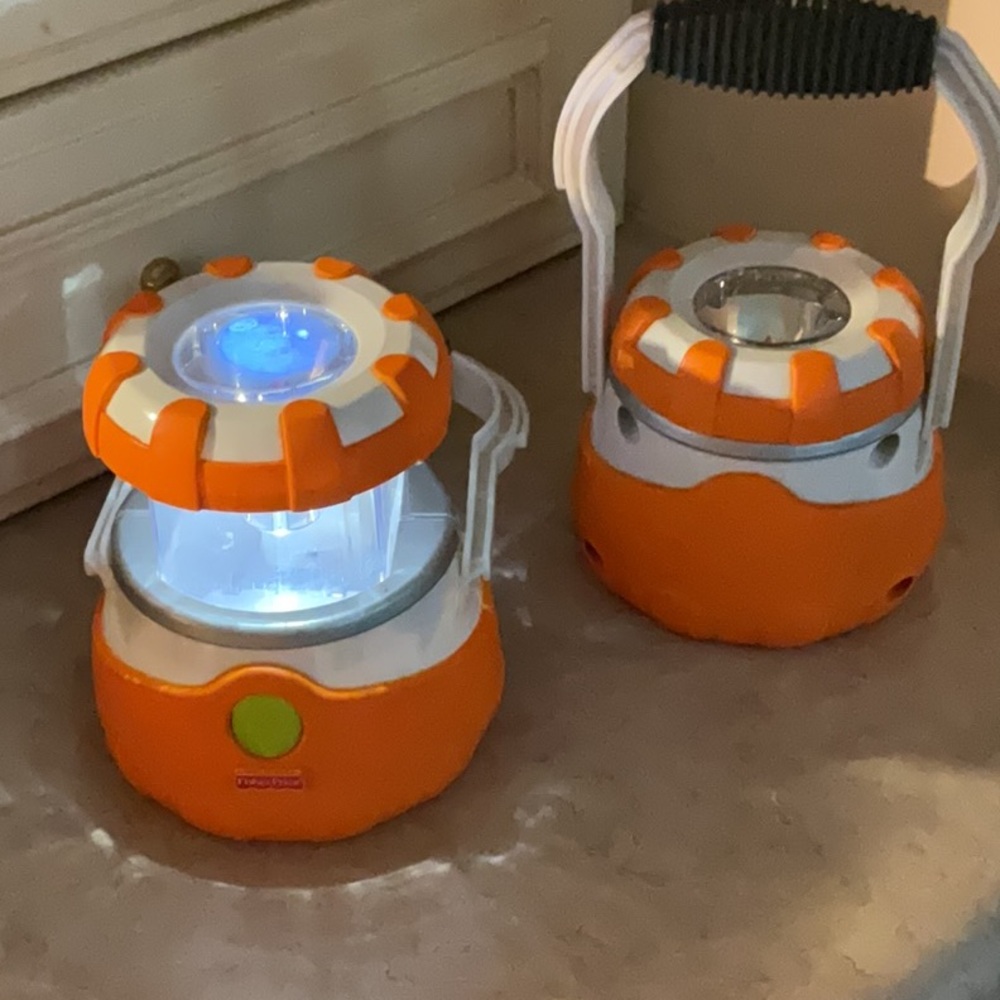 Fisher Price Kid Tough Lantern Flashlight Orange 2009 set of 2